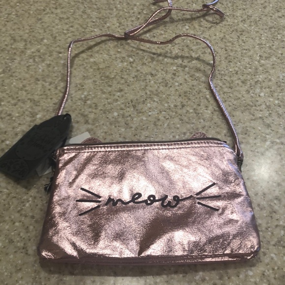 Tshirts & Jeans Handbags - Cat metallic purse by T shirts & Jeans NWT
